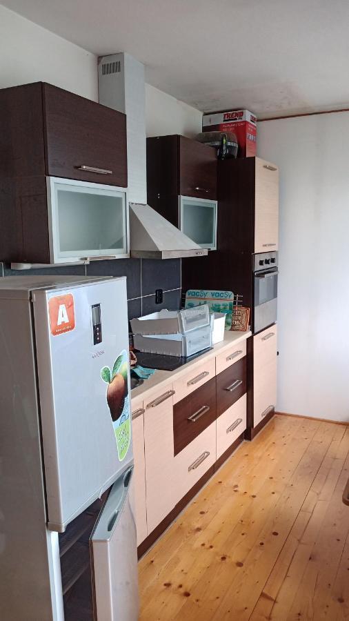 Bydleni V Centru Ov Blizko Stodolni, Bez Vytahu Apartment Ostrava Exterior foto