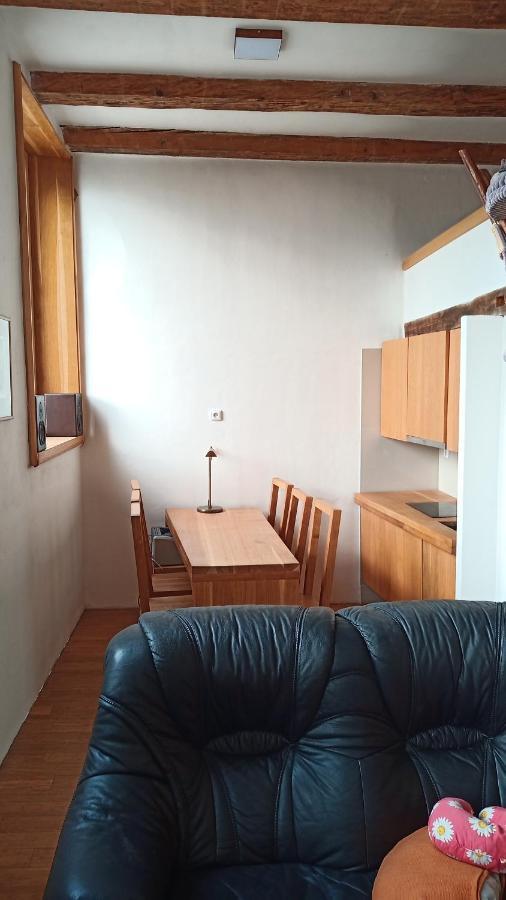 Bydleni V Centru Ov Blizko Stodolni, Bez Vytahu Apartment Ostrava Exterior foto